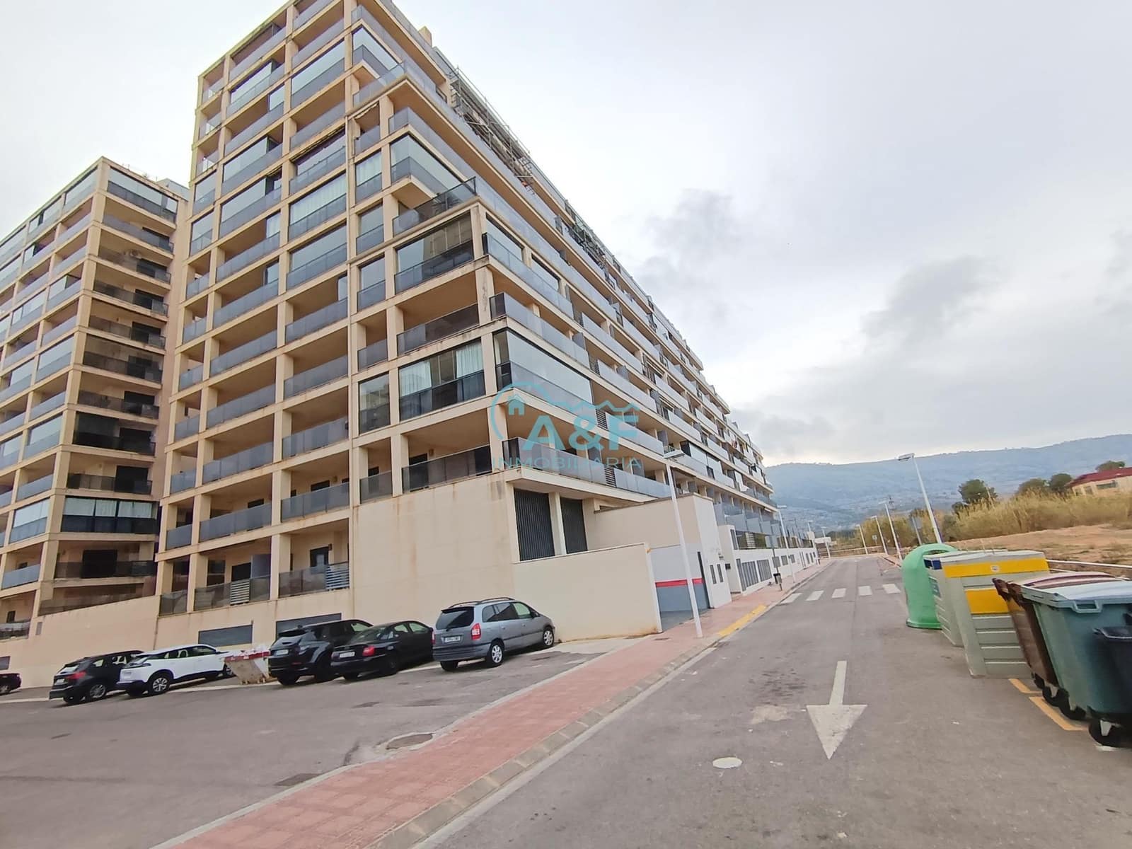 1 sypialnia Apartament na sprzedaż w Oropesa  z basenem garażem - 145 000 € (Ref: 9388151)