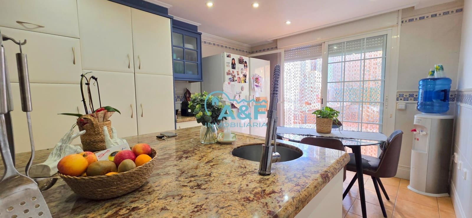 5 slaapkamer Villa te koop in Benicassim met zwembad garage - € 739.000 (Ref: 9388154)