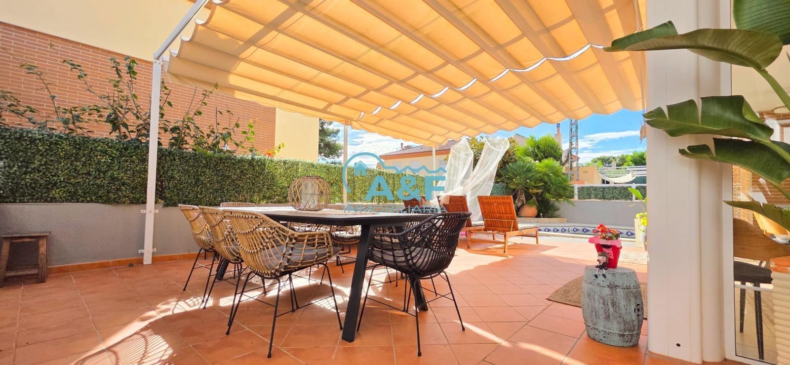 5 slaapkamer Villa te koop in Benicassim met zwembad garage - € 739.000 (Ref: 9388154)