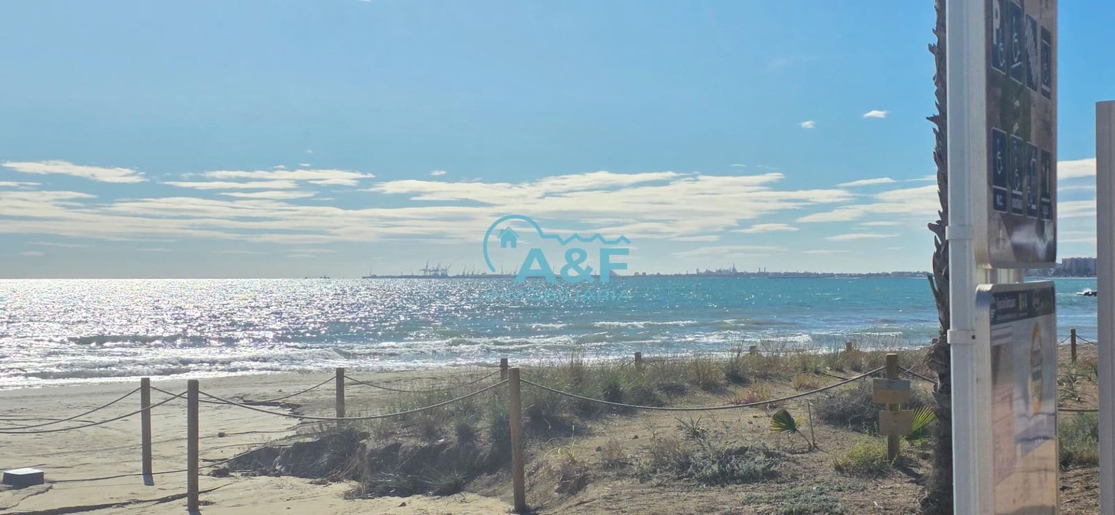 5 slaapkamer Villa te koop in Benicassim met zwembad garage - € 739.000 (Ref: 9388154)