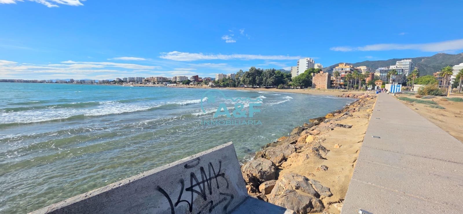 5 slaapkamer Villa te koop in Benicassim met zwembad garage - € 739.000 (Ref: 9388154)