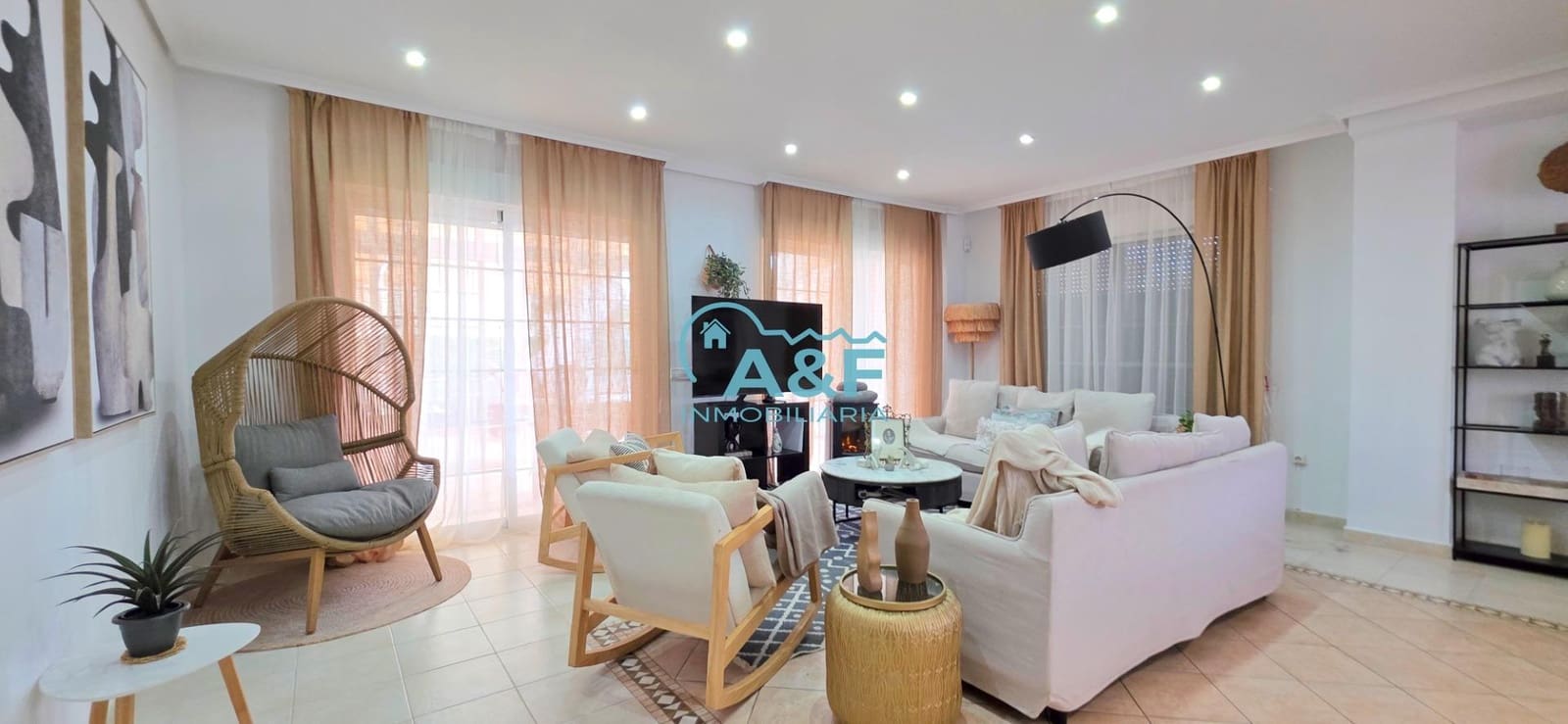 5 slaapkamer Villa te koop in Benicassim met zwembad garage - € 739.000 (Ref: 9388154)