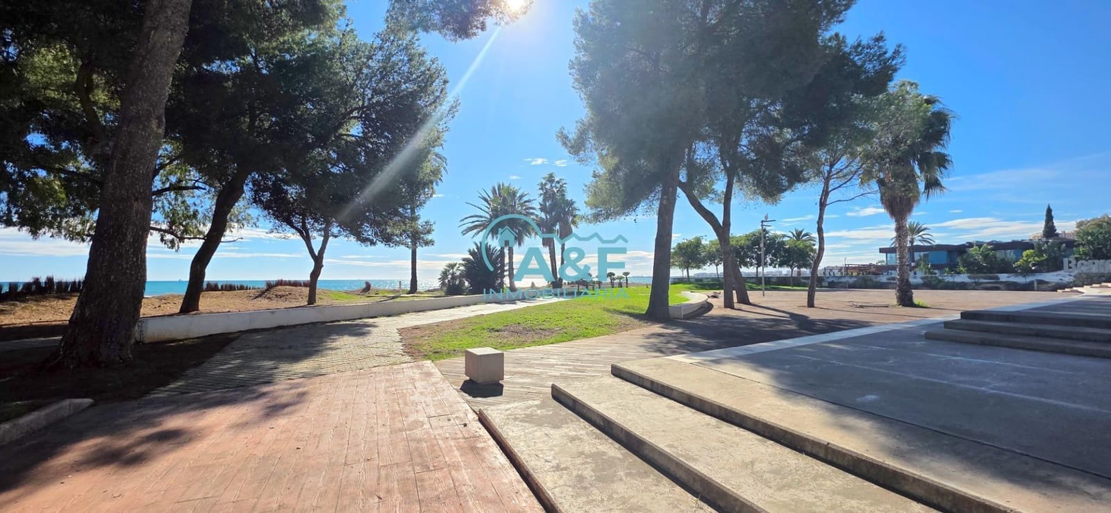 5 slaapkamer Villa te koop in Benicassim met zwembad garage - € 739.000 (Ref: 9388154)