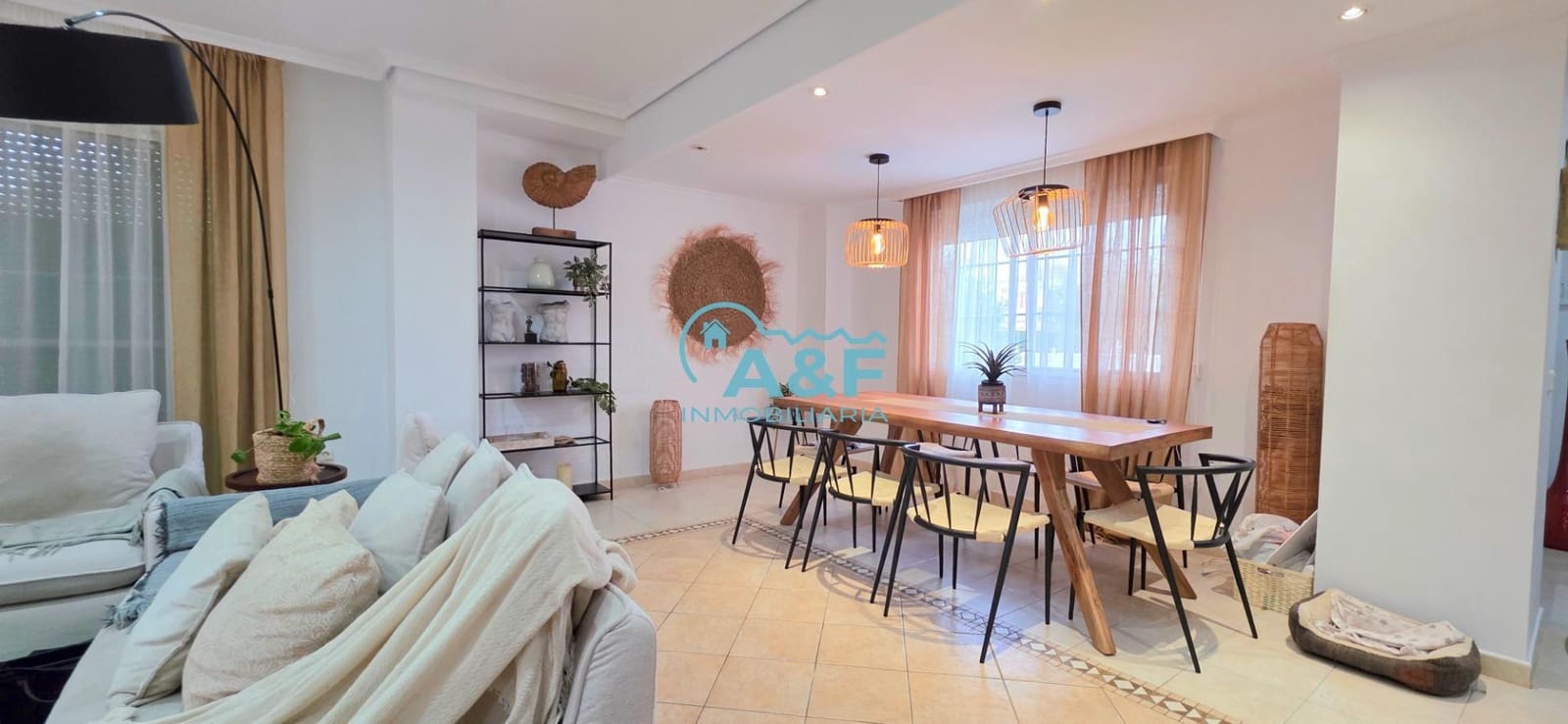 5 slaapkamer Villa te koop in Benicassim met zwembad garage - € 739.000 (Ref: 9388154)