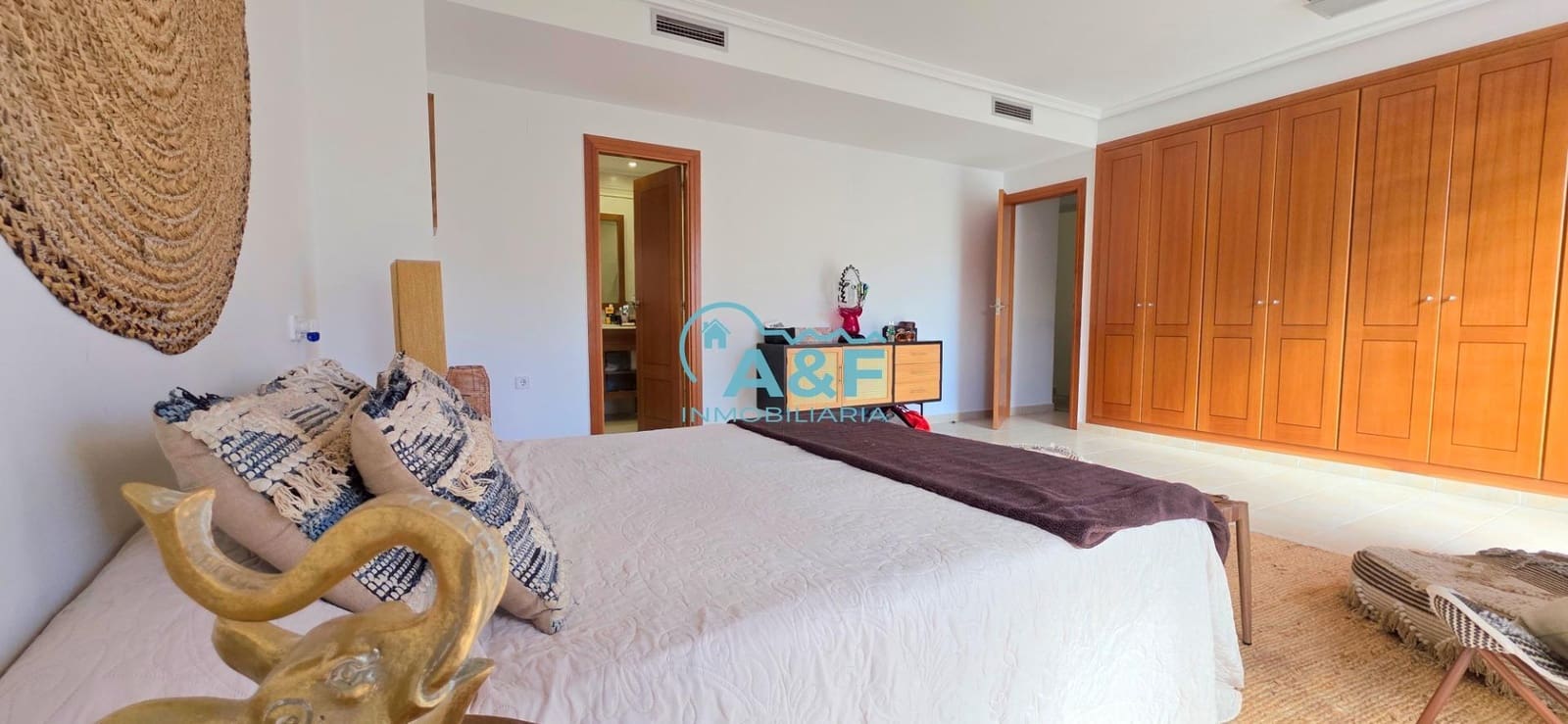 5 slaapkamer Villa te koop in Benicassim met zwembad garage - € 739.000 (Ref: 9388154)