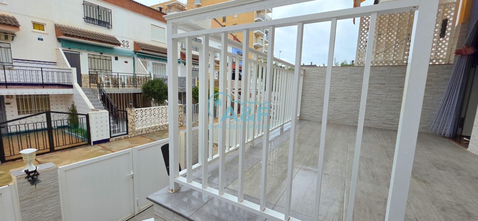 Chalet de 3 habitaciones en Oropesa  en venta con garaje - 170.000 € (Ref: 9388155)