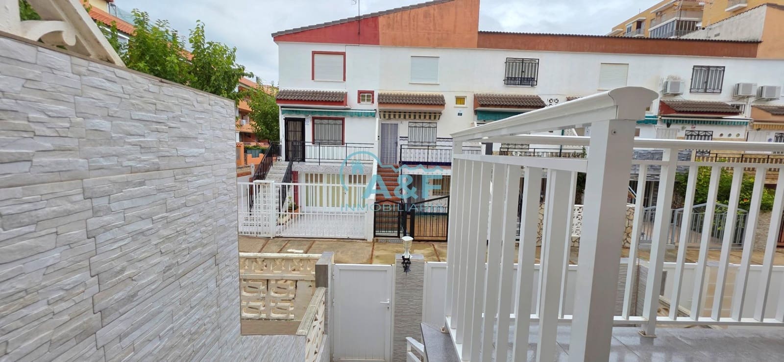 Chalet de 3 habitaciones en Oropesa  en venta con garaje - 170.000 € (Ref: 9388155)