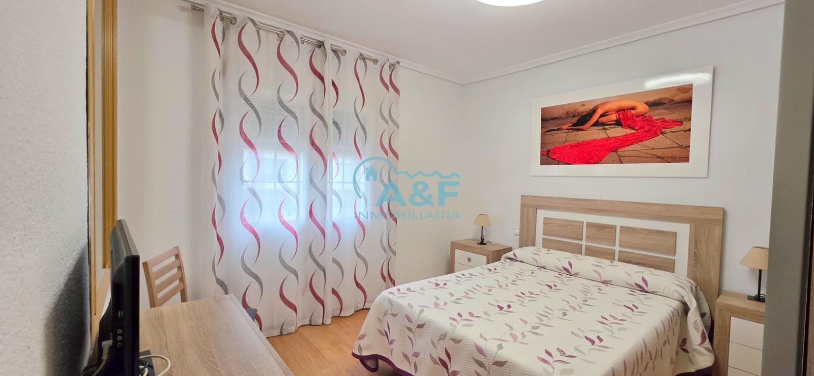 Chalet de 3 habitaciones en Oropesa  en venta con garaje - 170.000 € (Ref: 9388155)