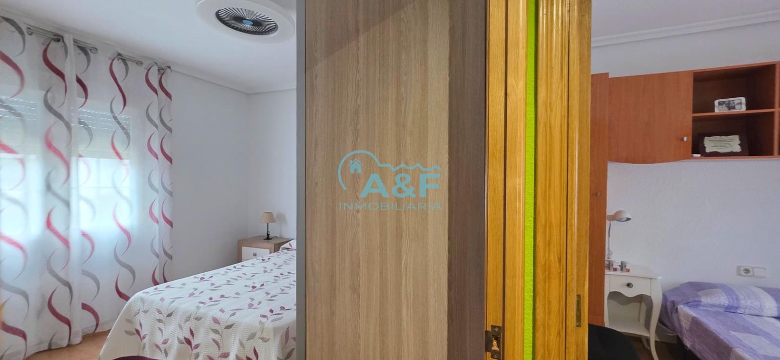 Chalet de 3 habitaciones en Oropesa  en venta con garaje - 170.000 € (Ref: 9388155)