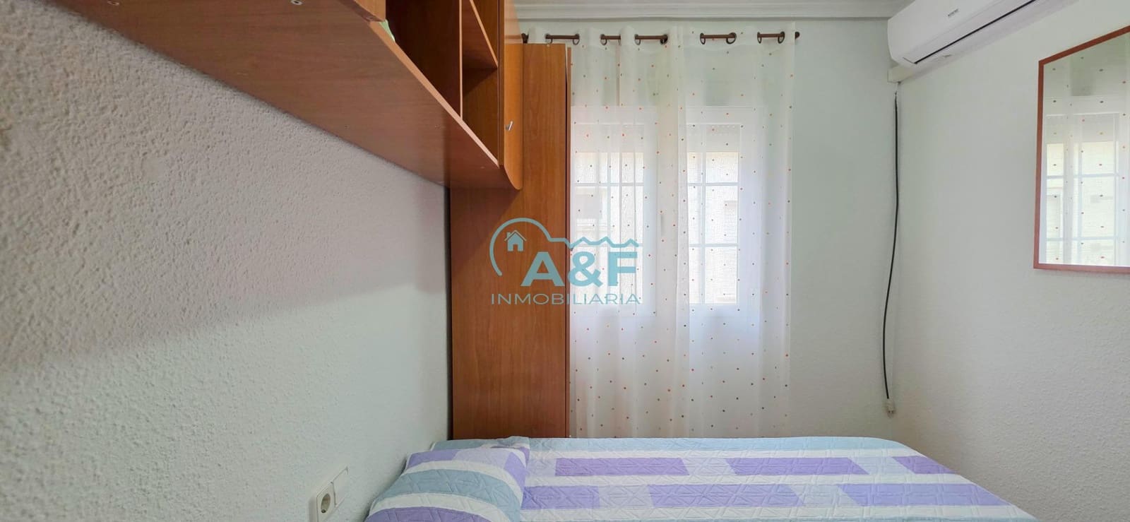 Chalet de 3 habitaciones en Oropesa  en venta con garaje - 170.000 € (Ref: 9388155)