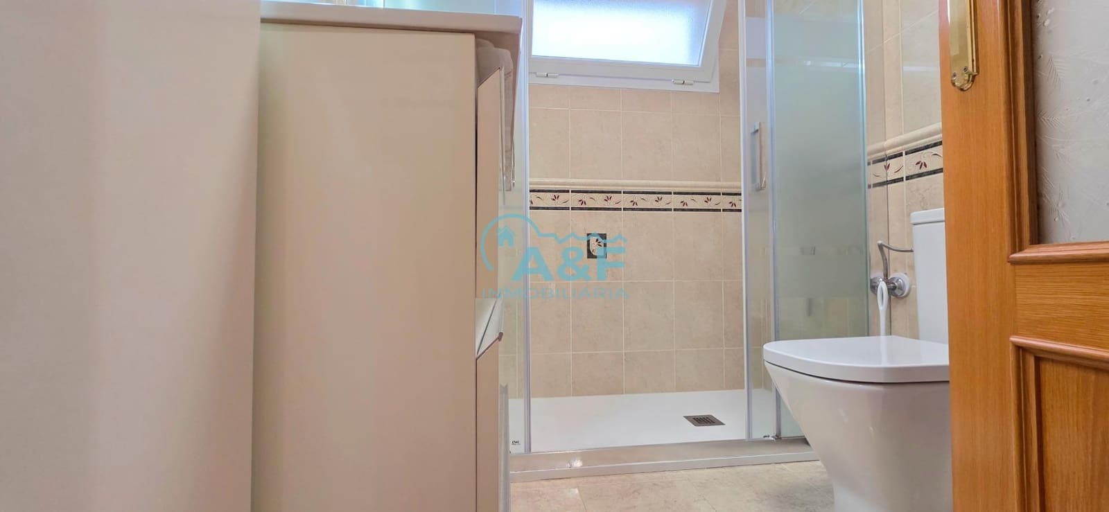 Chalet de 3 habitaciones en Oropesa  en venta con garaje - 170.000 € (Ref: 9388155)