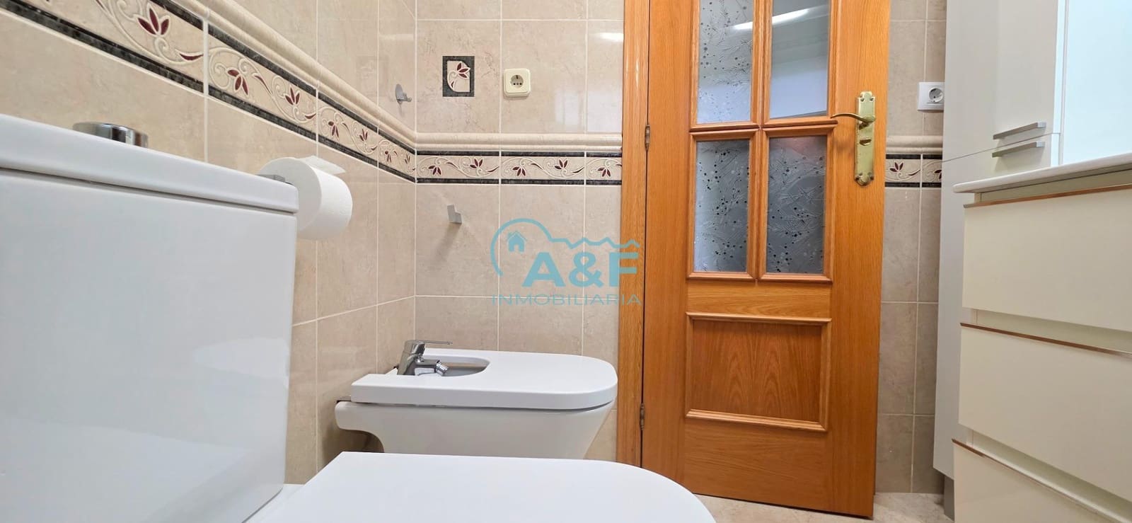 Chalet de 3 habitaciones en Oropesa  en venta con garaje - 170.000 € (Ref: 9388155)