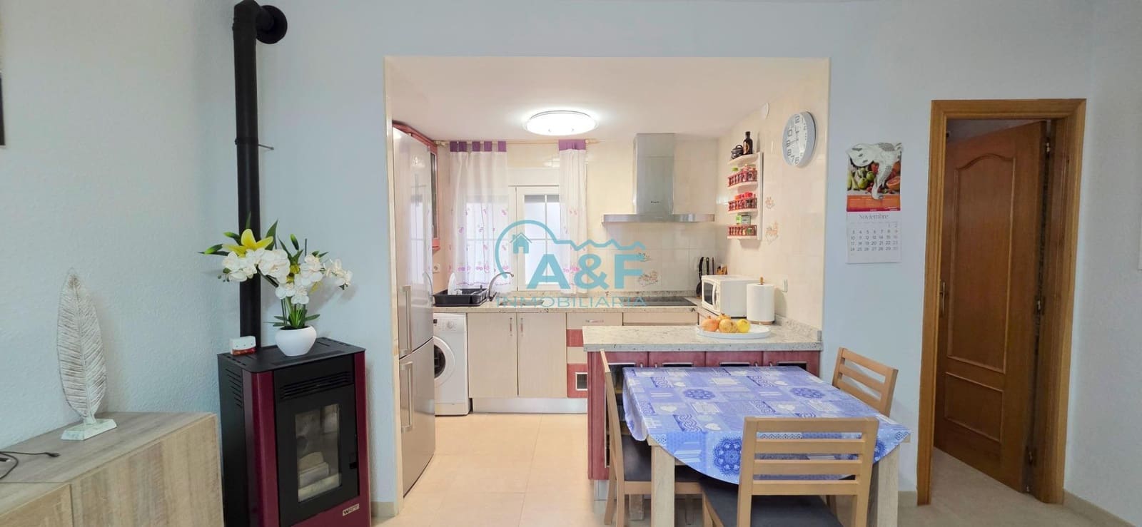 Chalet de 3 habitaciones en Oropesa  en venta con garaje - 170.000 € (Ref: 9388155)