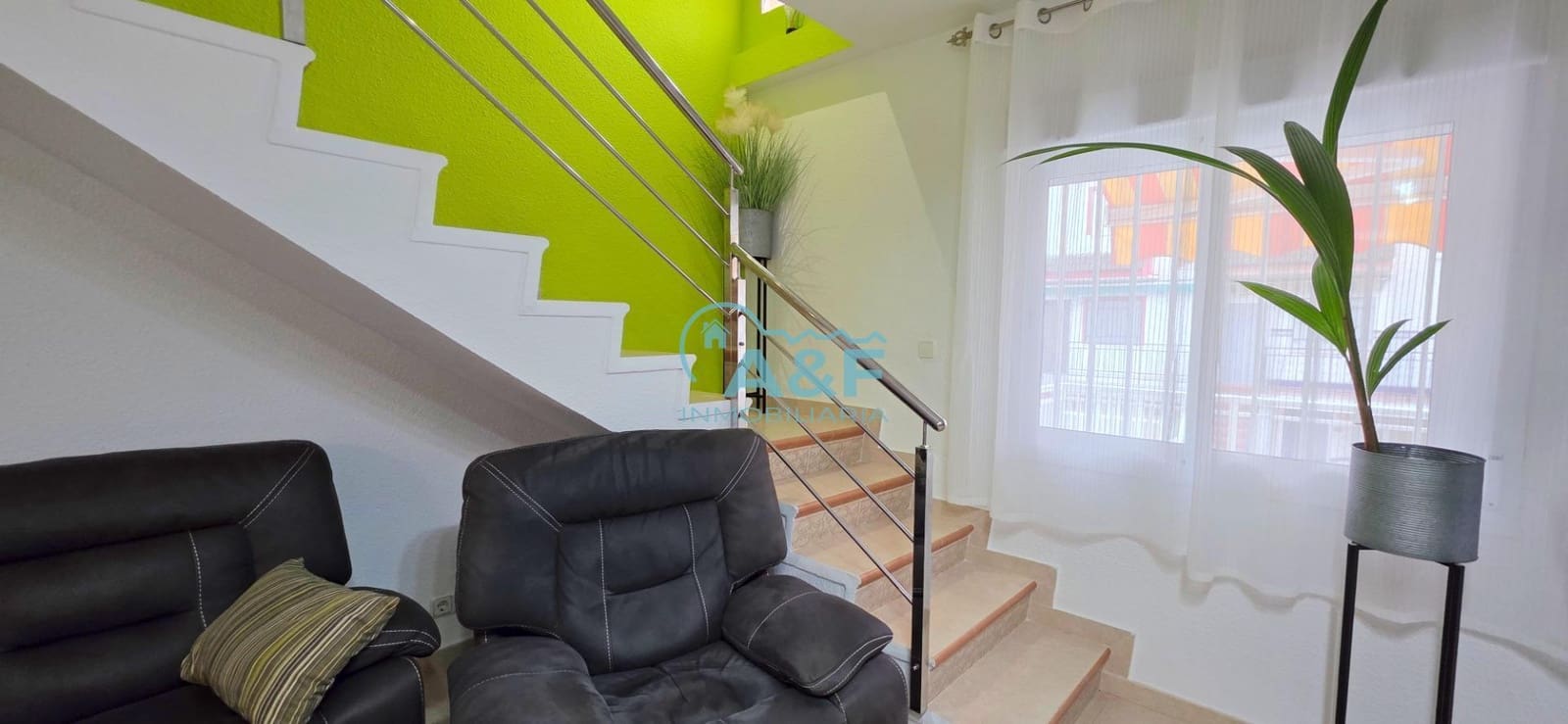 Chalet de 3 habitaciones en Oropesa  en venta con garaje - 170.000 € (Ref: 9388155)