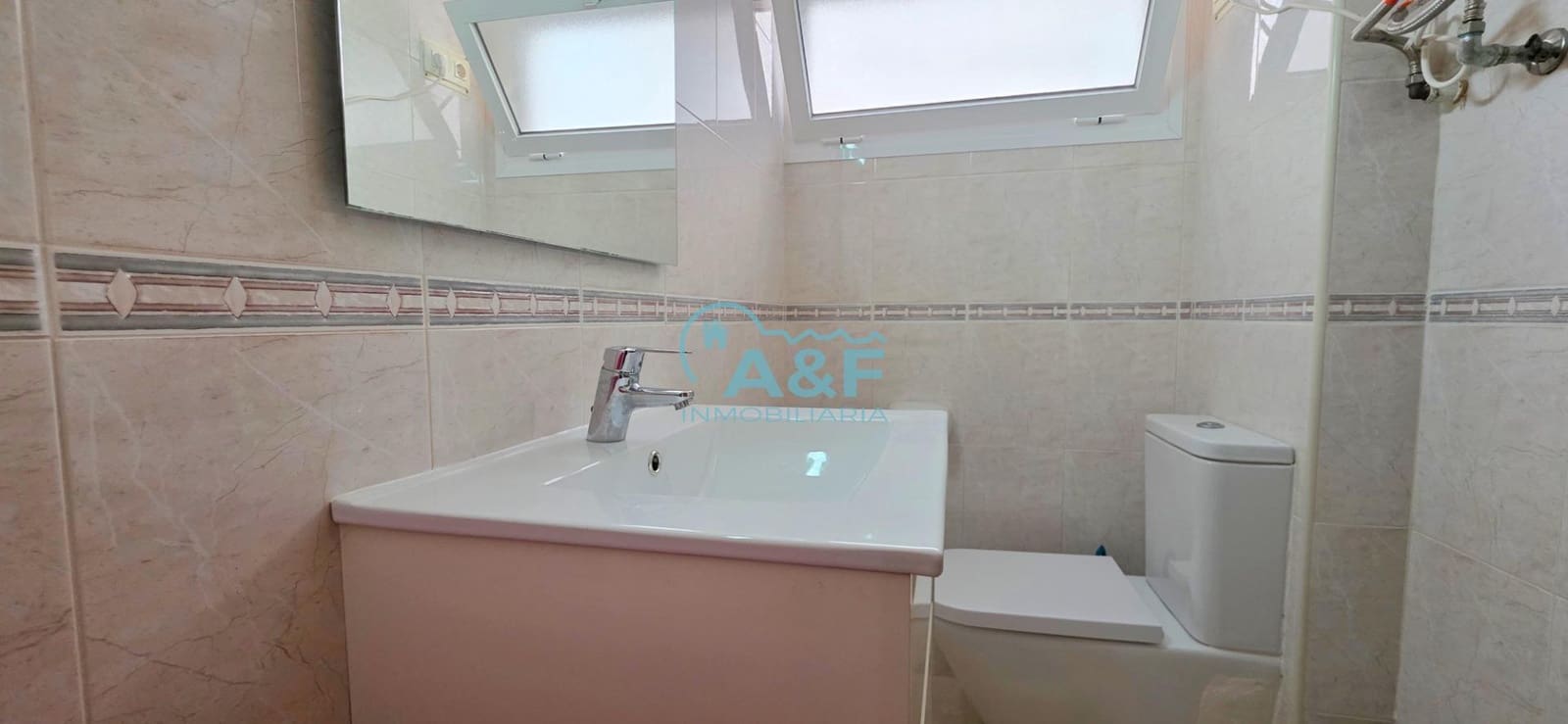 Chalet de 3 habitaciones en Oropesa  en venta con garaje - 170.000 € (Ref: 9388155)