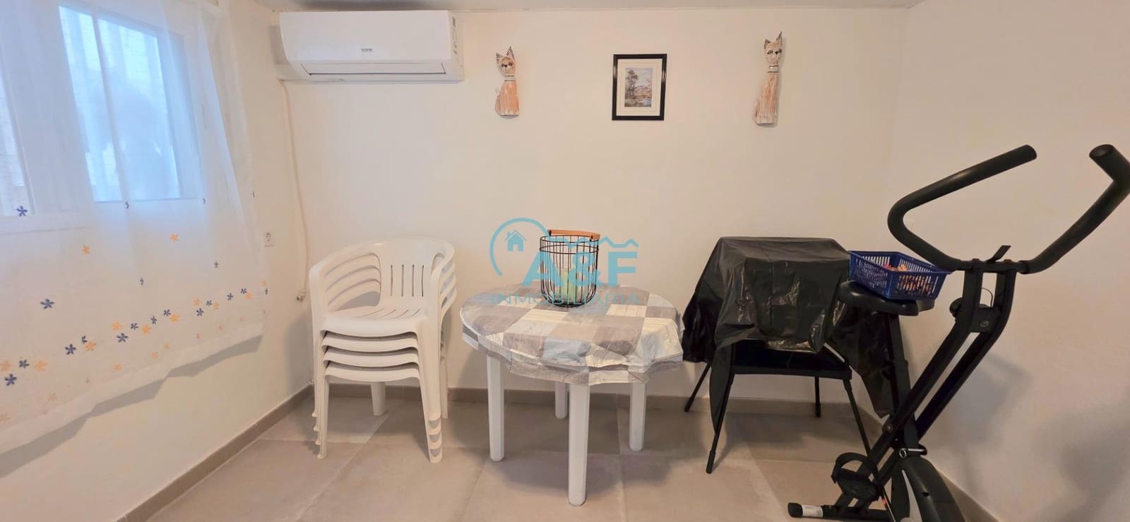 Chalet de 3 habitaciones en Oropesa  en venta con garaje - 170.000 € (Ref: 9388155)