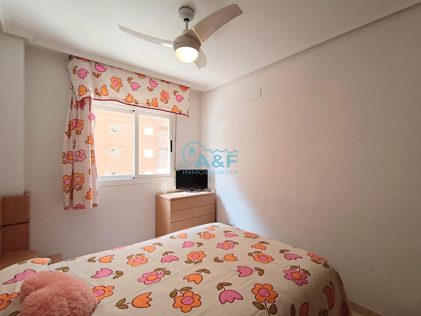 2 makuuhuone Huoneisto myytävänä paikassa Oropesa  mukana uima-altaan 
autotalli - 125 000 € (Ref: 9388158)