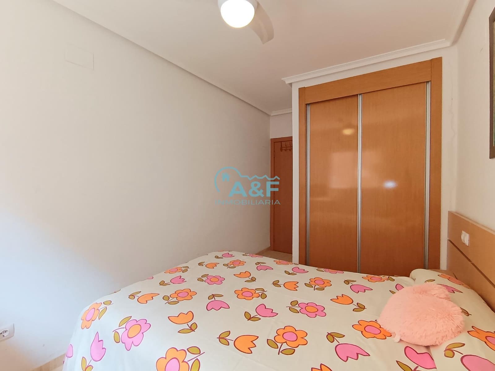 2 makuuhuone Huoneisto myytävänä paikassa Oropesa  mukana uima-altaan 
autotalli - 125 000 € (Ref: 9388158)