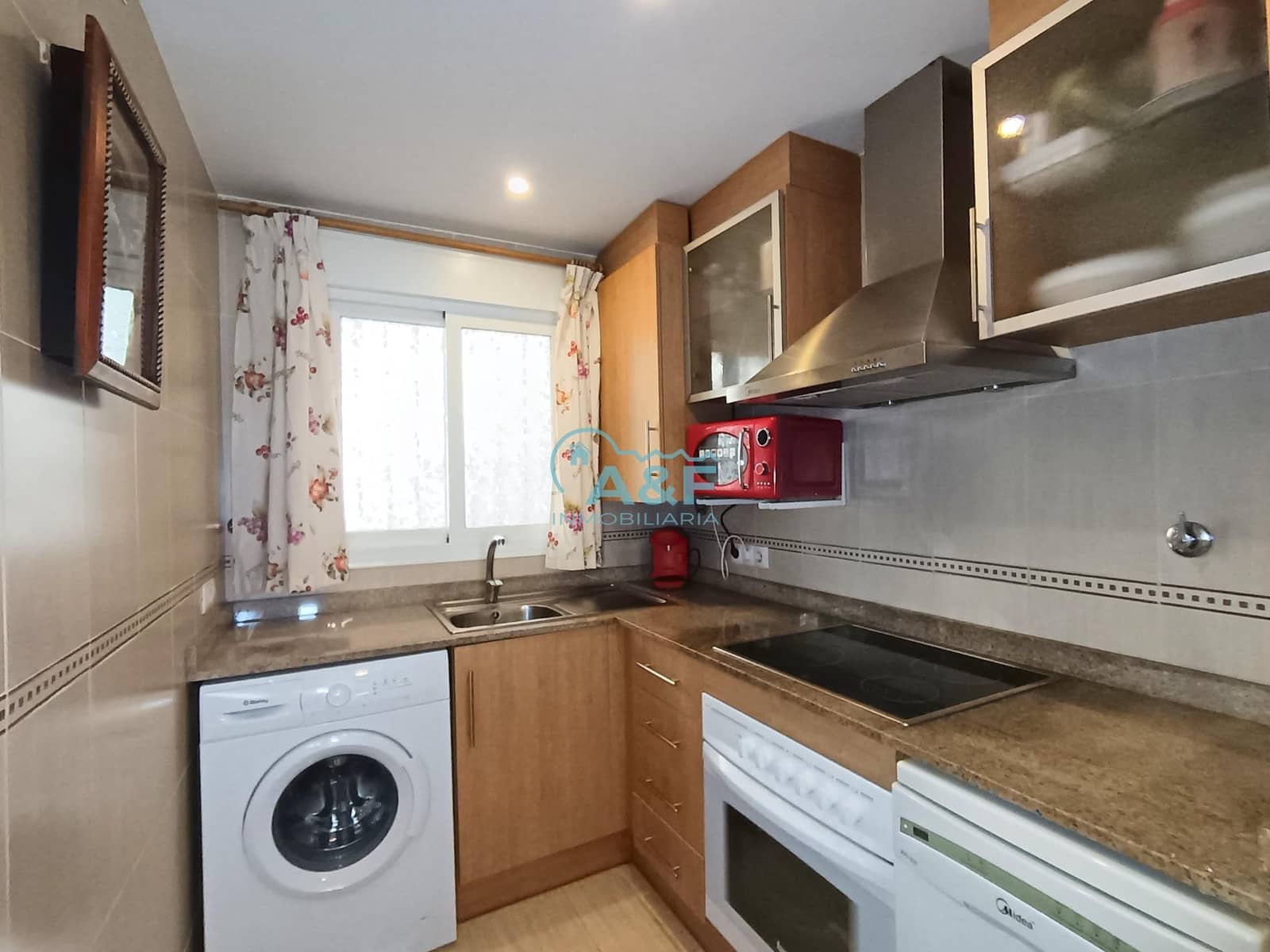 2 makuuhuone Huoneisto myytävänä paikassa Oropesa  mukana uima-altaan 
autotalli - 125 000 € (Ref: 9388158)