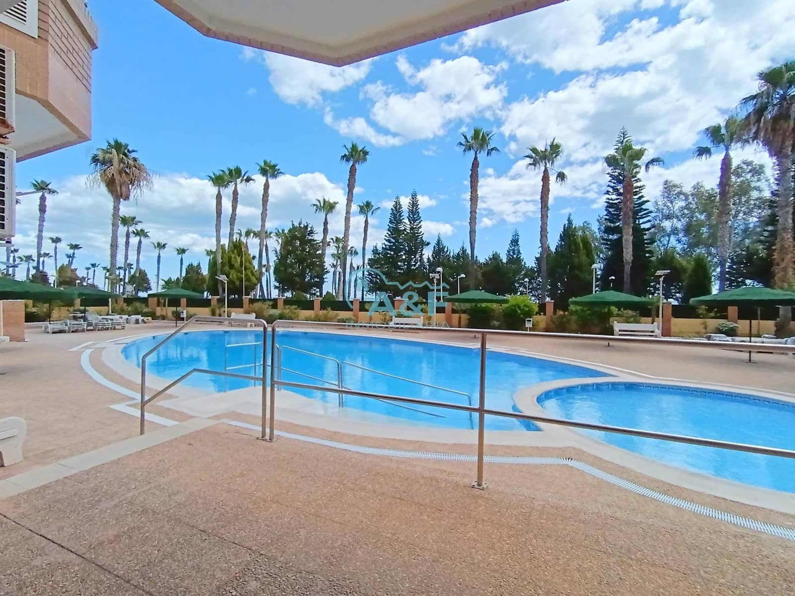 2 makuuhuone Huoneisto myytävänä paikassa Oropesa  mukana uima-altaan 
autotalli - 125 000 € (Ref: 9388158)