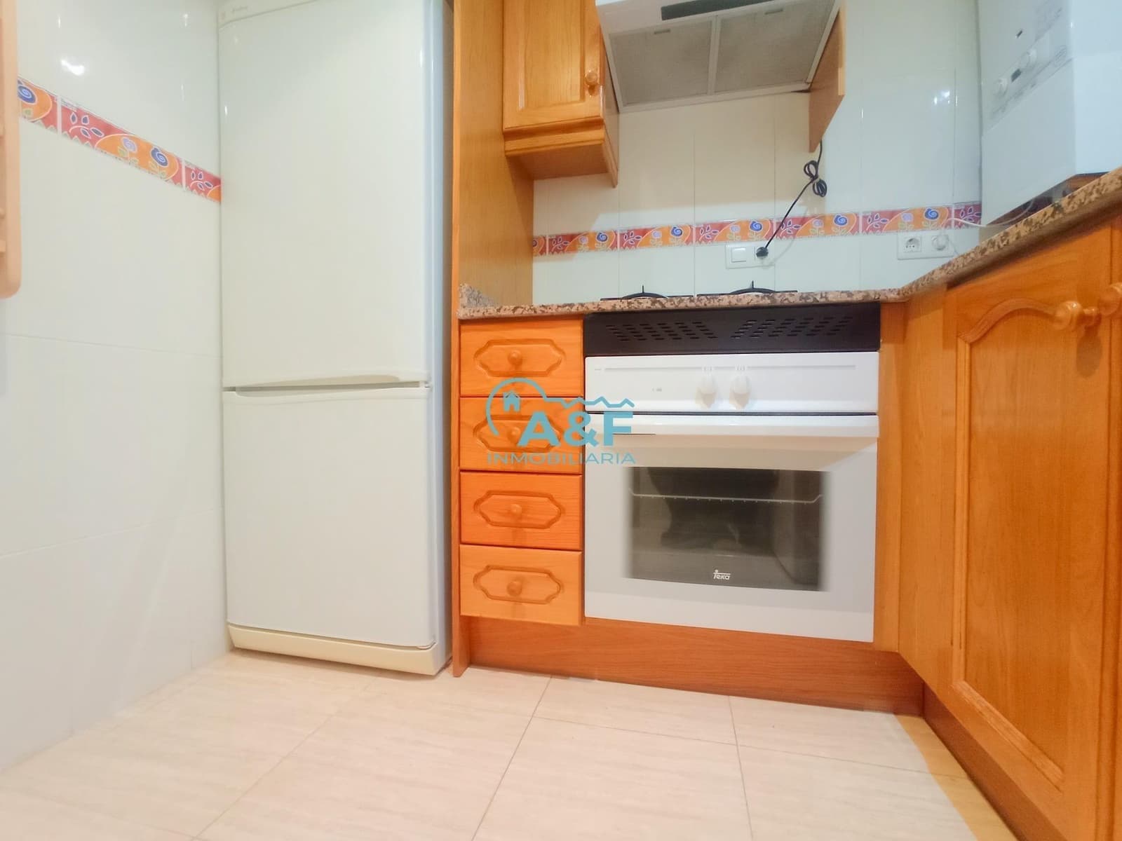 2 sypialnia Penthouse na sprzedaż w Oropesa  z basenem garażem - 159 000 € (Ref: 9388160)