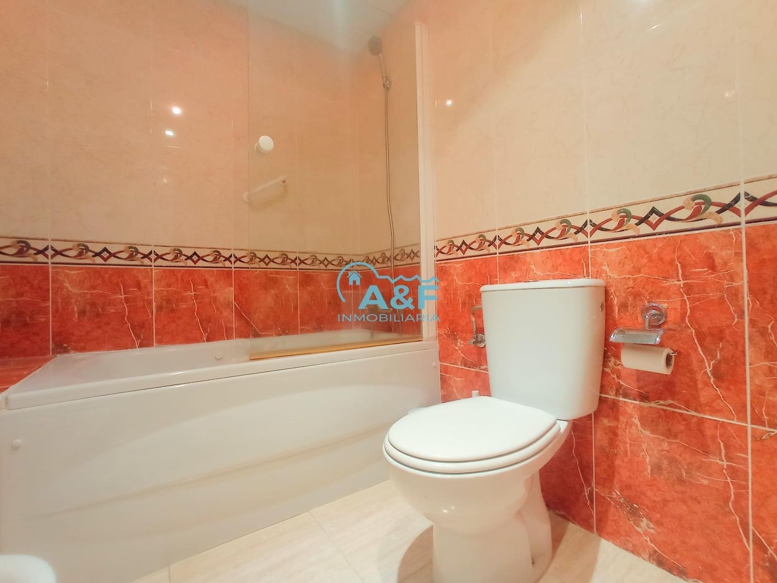 2 sypialnia Penthouse na sprzedaż w Oropesa  z basenem garażem - 159 000 € (Ref: 9388160)