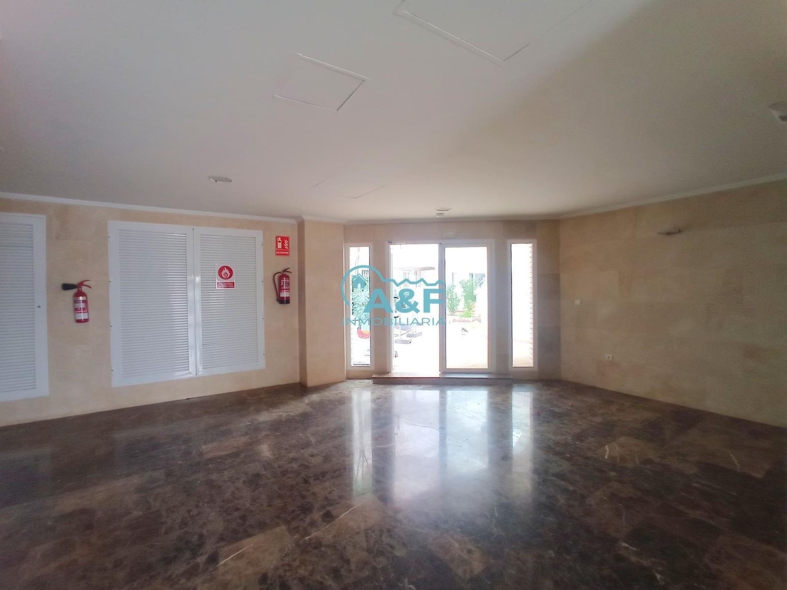 2 sypialnia Penthouse na sprzedaż w Oropesa  z basenem garażem - 159 000 € (Ref: 9388160)