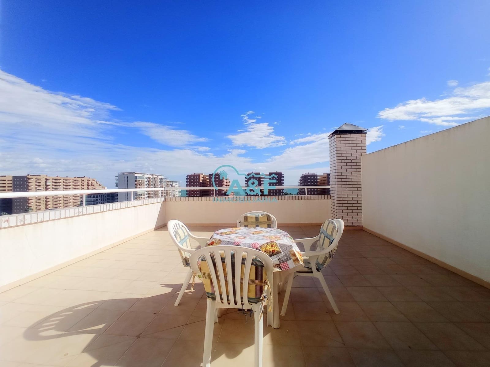 2 bedroom Penthouse for sale in Oropesa  with pool garage - € 159,000 (Ref: 9388160)