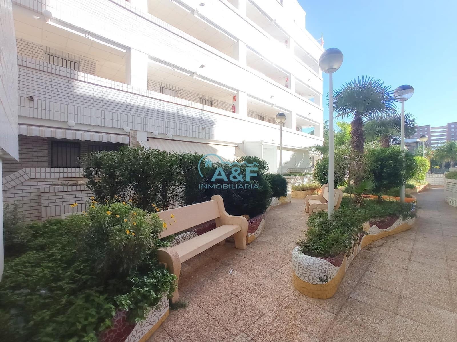 2 bedroom Penthouse for sale in Oropesa  with pool garage - € 159,000 (Ref: 9388160)