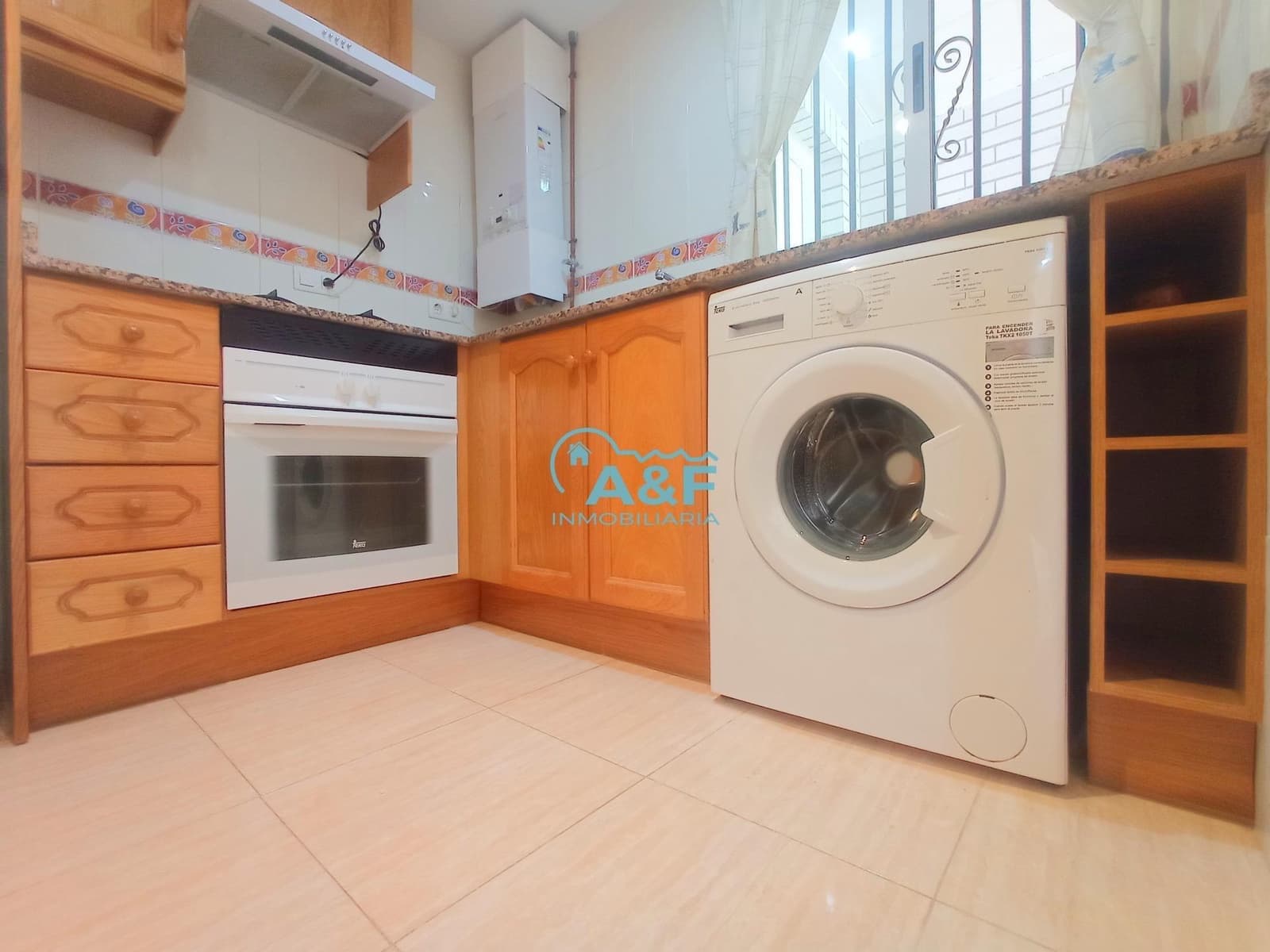 2 bedroom Penthouse for sale in Oropesa  with pool garage - € 159,000 (Ref: 9388160)