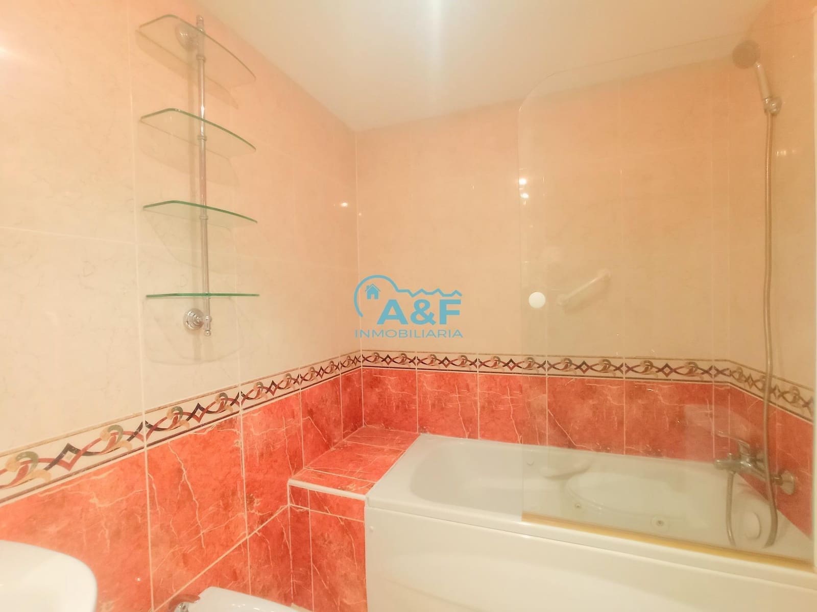 2 bedroom Penthouse for sale in Oropesa  with pool garage - € 159,000 (Ref: 9388160)