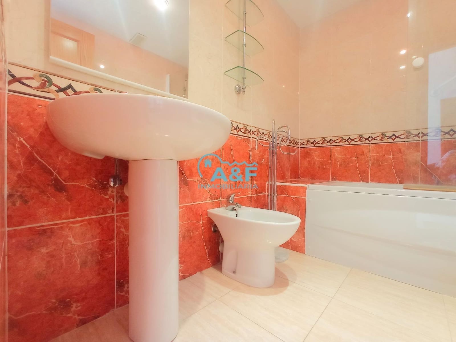 2 bedroom Penthouse for sale in Oropesa  with pool garage - € 159,000 (Ref: 9388160)