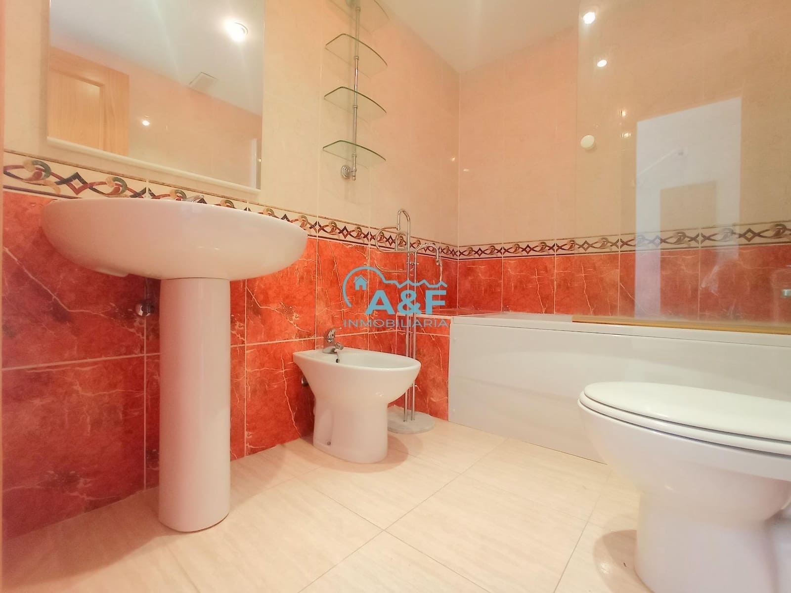 2 bedroom Penthouse for sale in Oropesa  with pool garage - € 159,000 (Ref: 9388160)