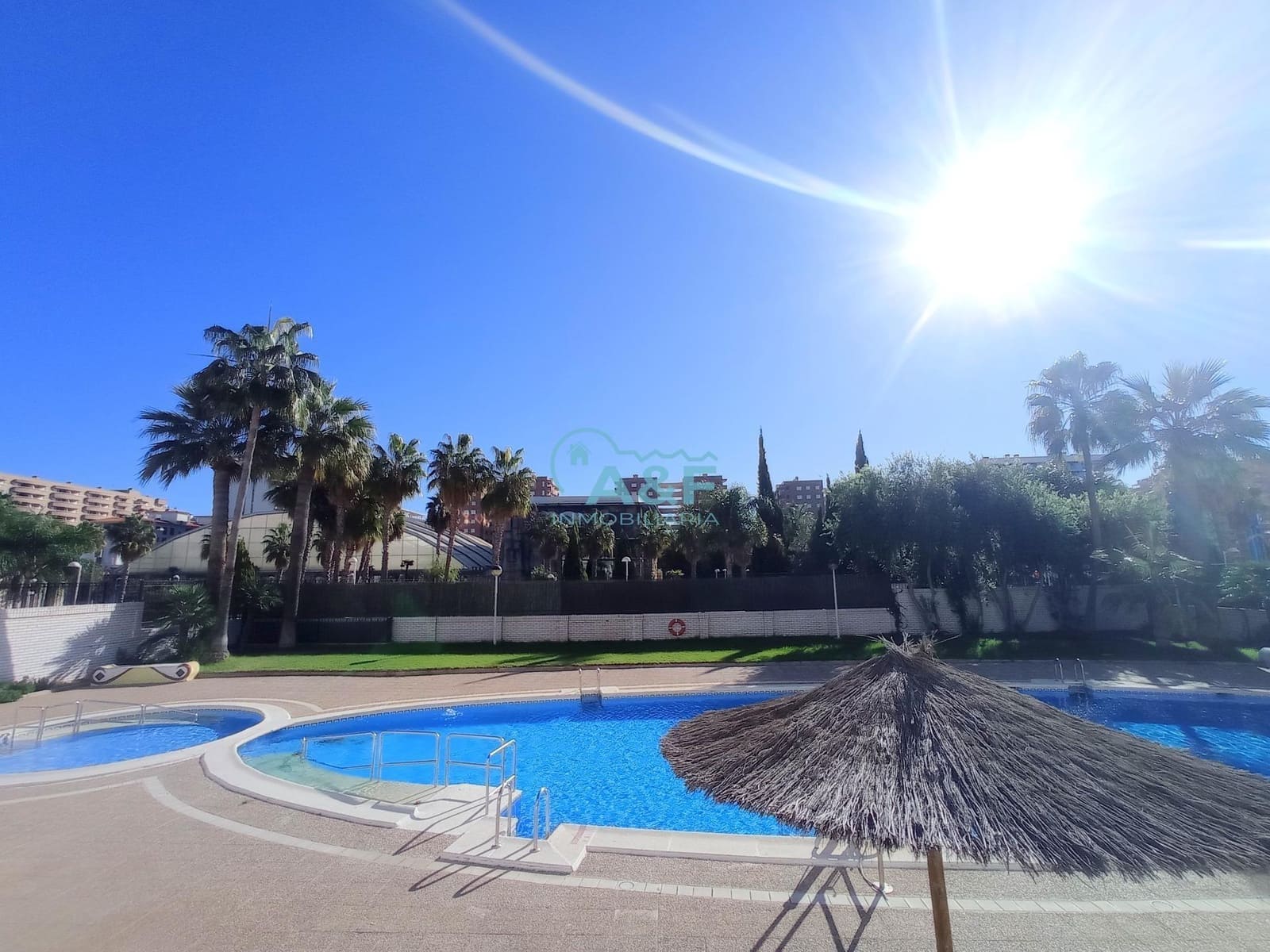 2 bedroom Penthouse for sale in Oropesa  with pool garage - € 159,000 (Ref: 9388160)