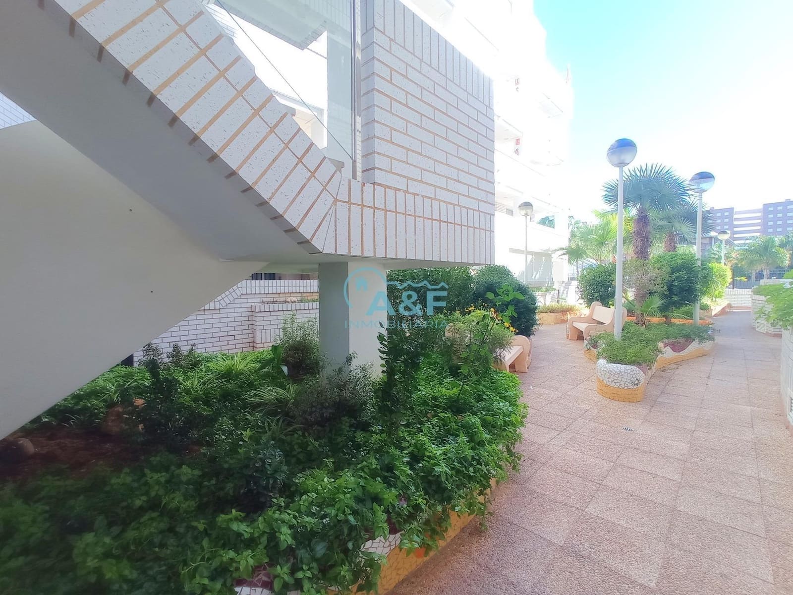 2 bedroom Penthouse for sale in Oropesa  with pool garage - € 159,000 (Ref: 9388160)