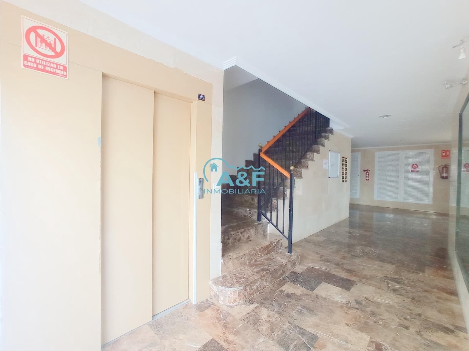 2 bedroom Penthouse for sale in Oropesa  with pool garage - € 159,000 (Ref: 9388160)