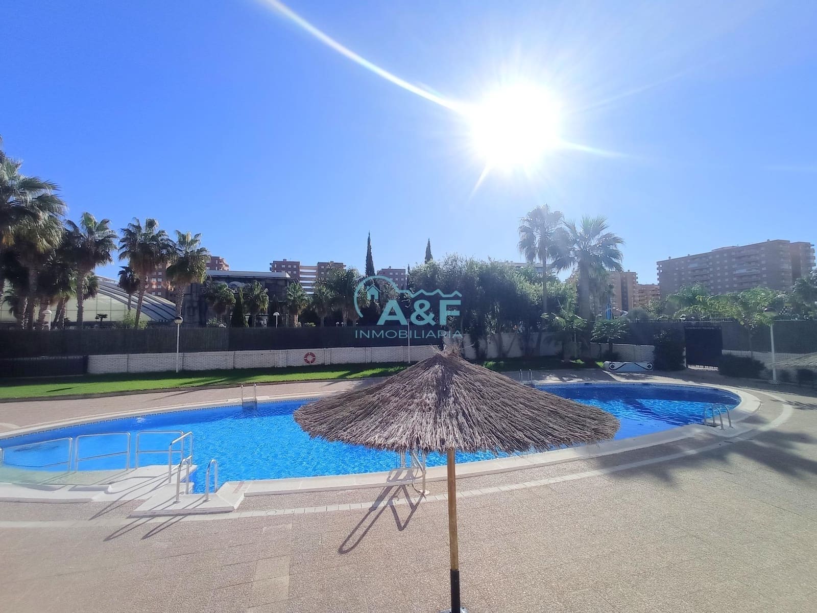 2 bedroom Penthouse for sale in Oropesa  with pool garage - € 159,000 (Ref: 9388160)