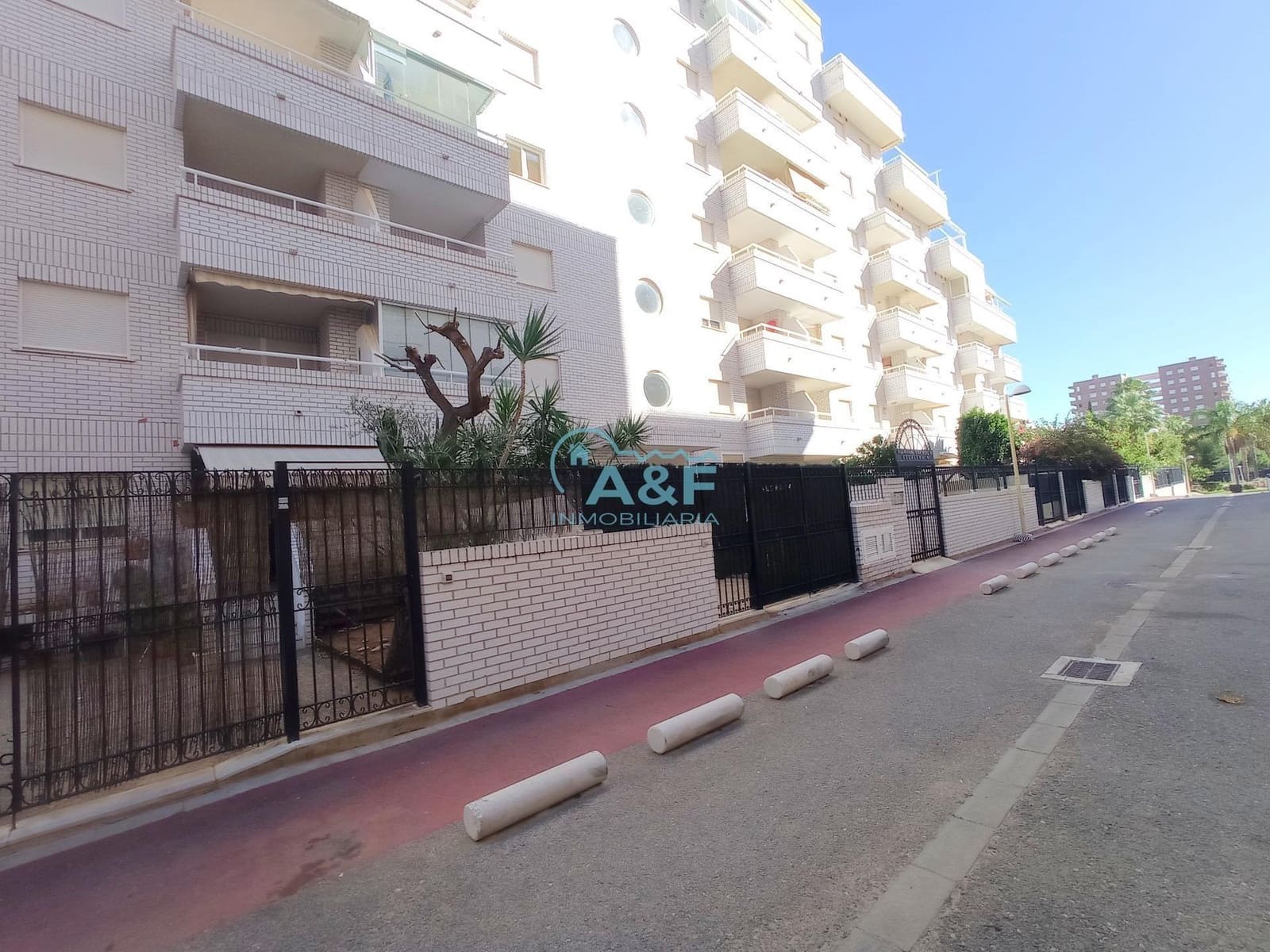 2 bedroom Penthouse for sale in Oropesa  with pool garage - € 159,000 (Ref: 9388160)