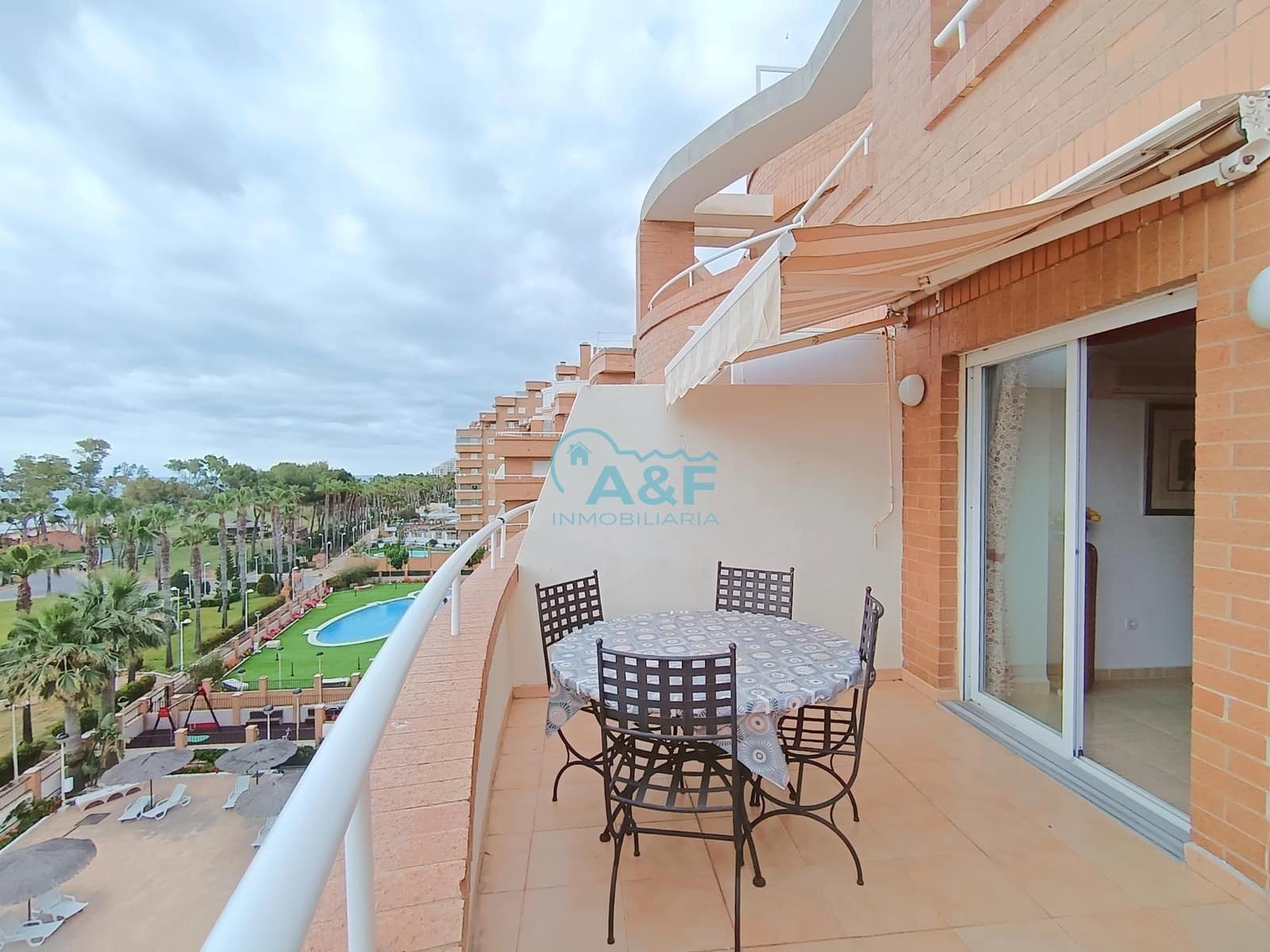 2 makuuhuone Huoneisto myytävänä paikassa Oropesa  mukana uima-altaan 
autotalli - 238 500 € (Ref: 9388161)