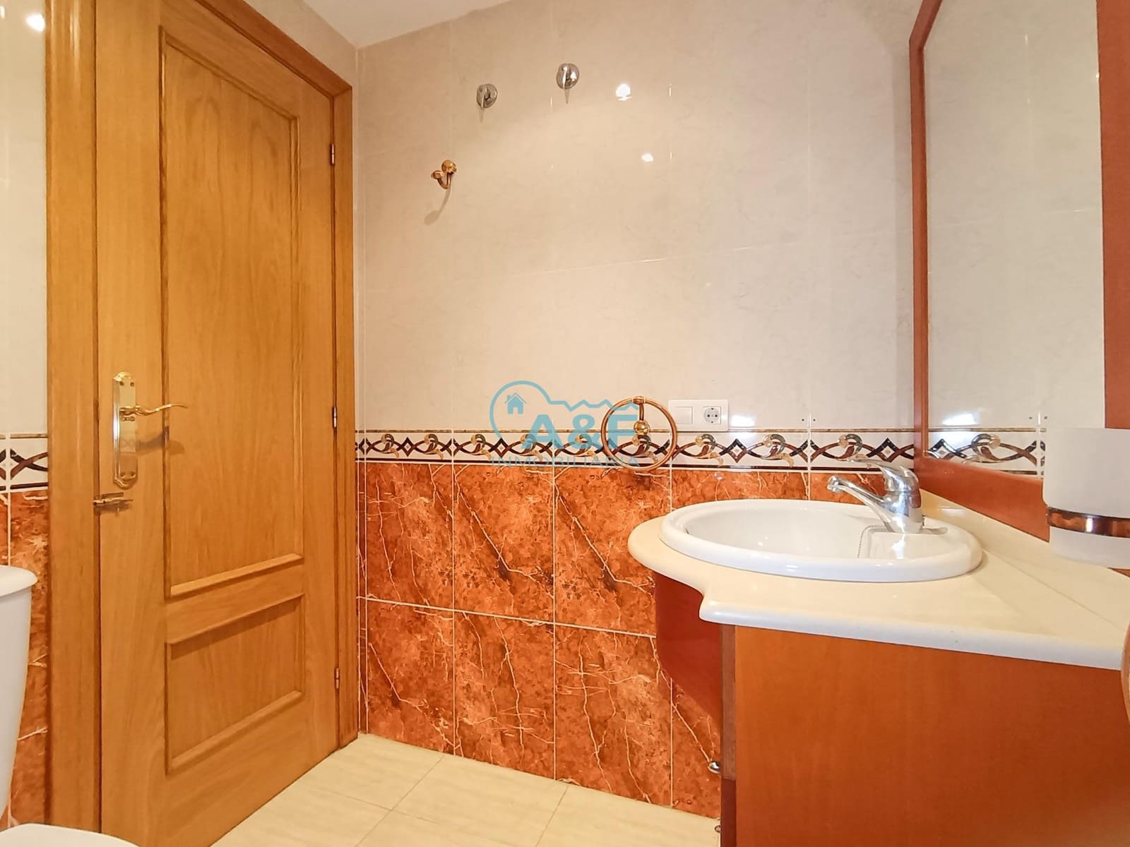 2 makuuhuone Huoneisto myytävänä paikassa Oropesa  mukana uima-altaan 
autotalli - 238 500 € (Ref: 9388161)