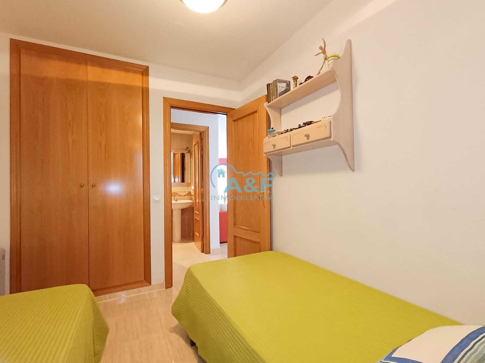 2 makuuhuone Huoneisto myytävänä paikassa Oropesa  mukana uima-altaan 
autotalli - 238 500 € (Ref: 9388161)