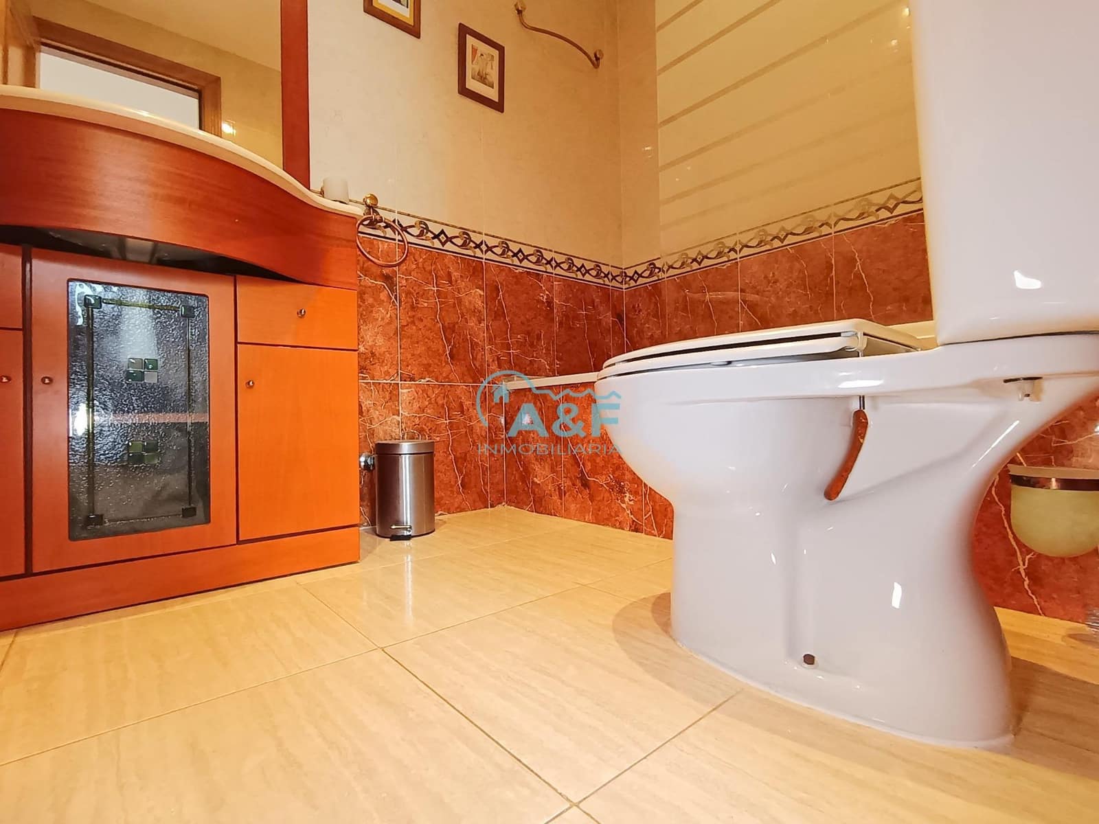 2 makuuhuone Huoneisto myytävänä paikassa Oropesa  mukana uima-altaan 
autotalli - 238 500 € (Ref: 9388161)