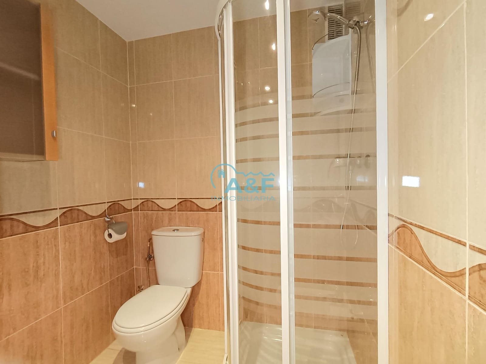 2 makuuhuone Huoneisto myytävänä paikassa Oropesa  mukana uima-altaan 
autotalli - 238 500 € (Ref: 9388161)