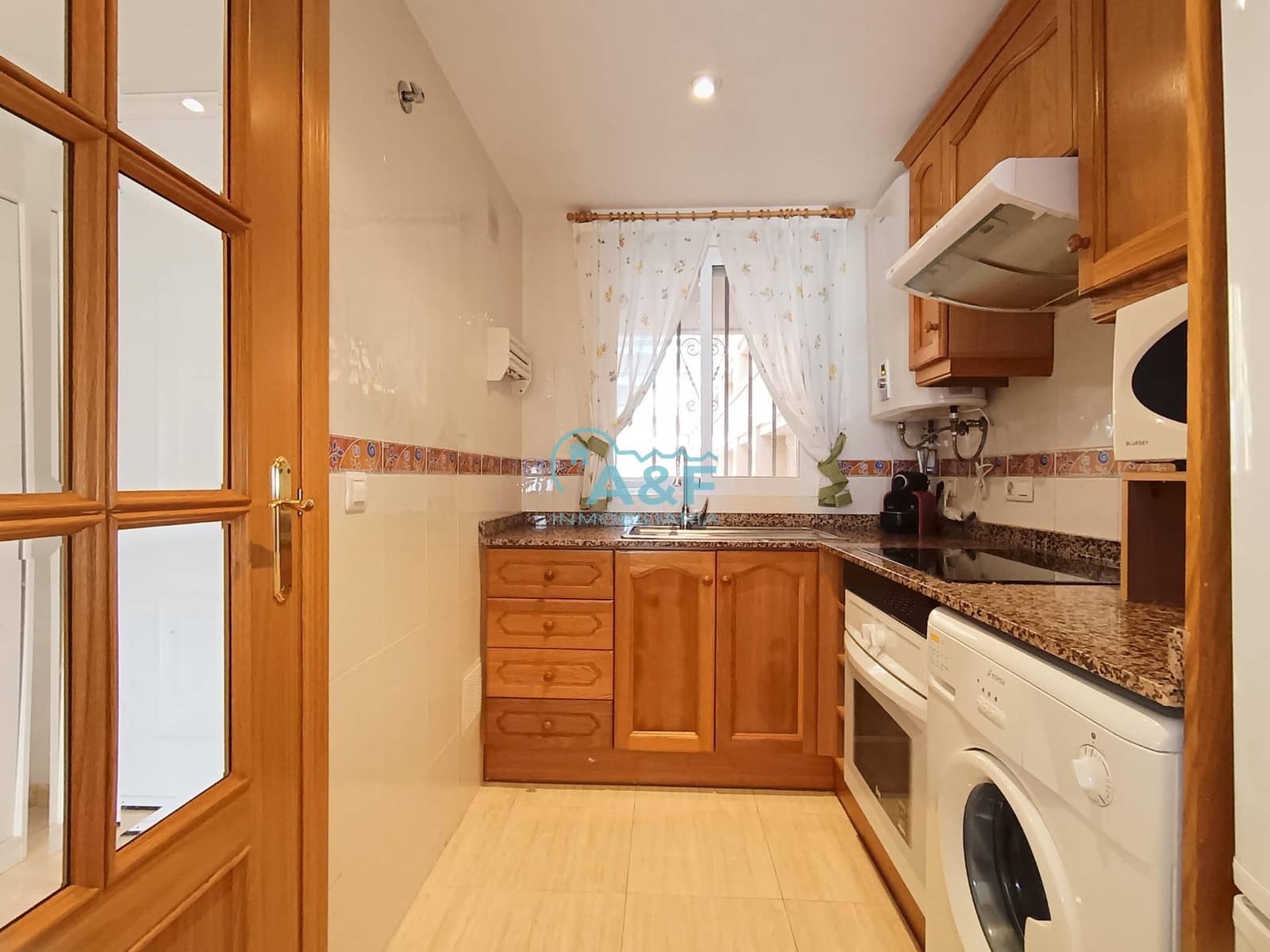 2 makuuhuone Huoneisto myytävänä paikassa Oropesa  mukana uima-altaan 
autotalli - 238 500 € (Ref: 9388161)