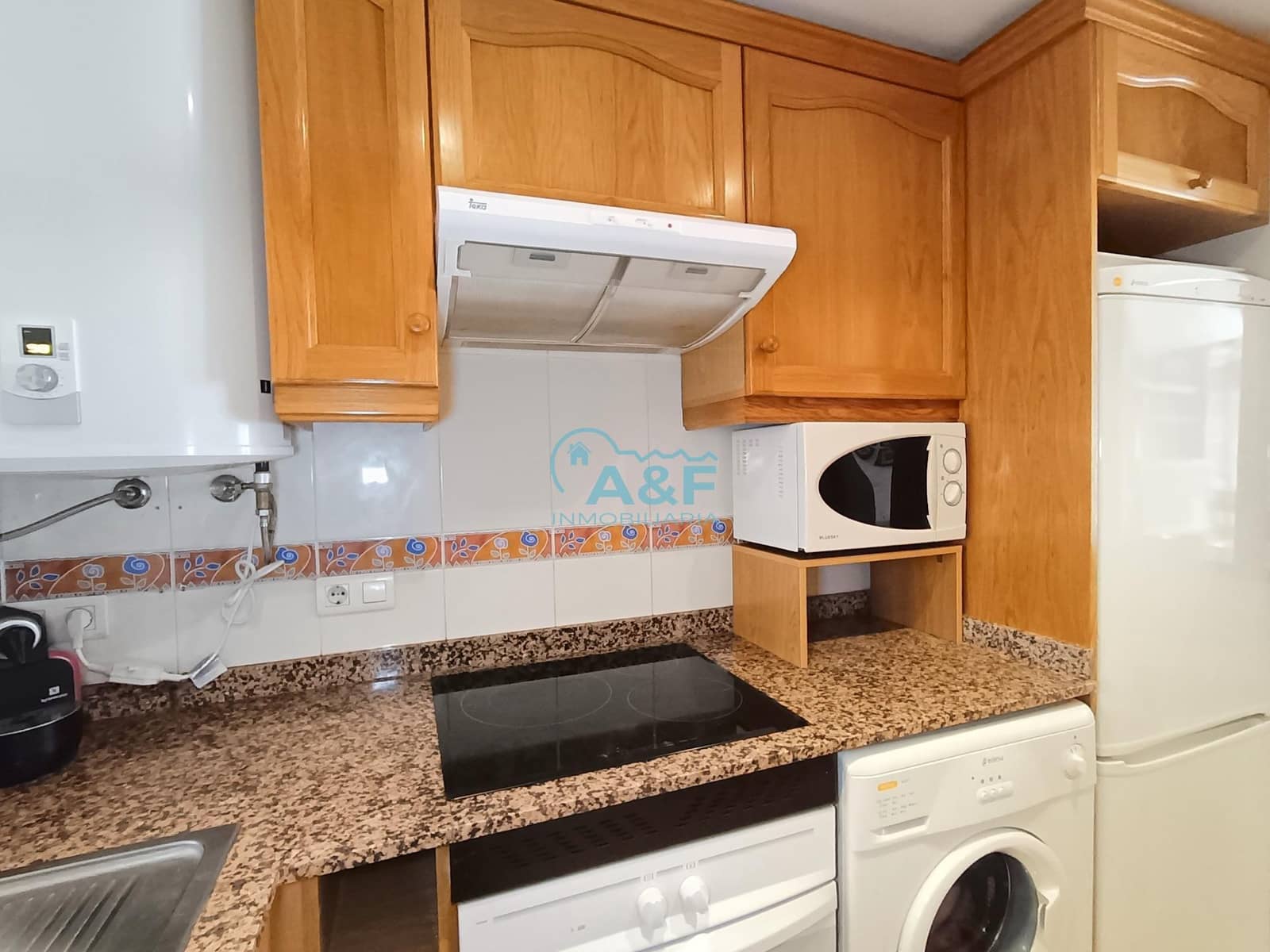 2 makuuhuone Huoneisto myytävänä paikassa Oropesa  mukana uima-altaan 
autotalli - 238 500 € (Ref: 9388161)