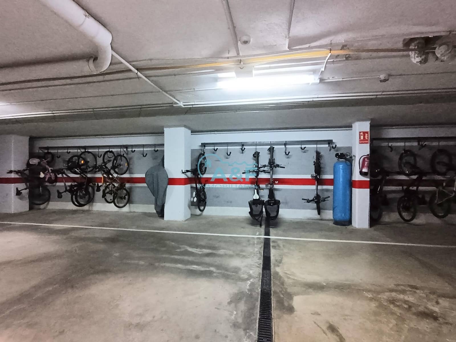 2 makuuhuone Huoneisto myytävänä paikassa Oropesa  mukana uima-altaan 
autotalli - 238 500 € (Ref: 9388161)