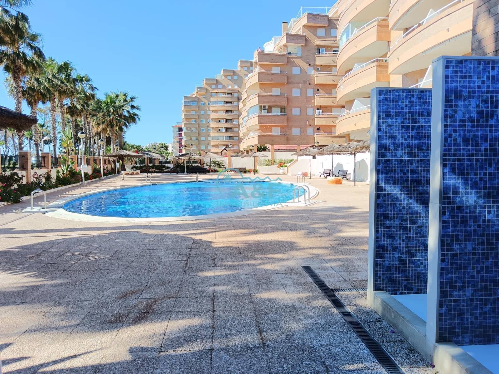 2 makuuhuone Huoneisto myytävänä paikassa Oropesa  mukana uima-altaan 
autotalli - 238 500 € (Ref: 9388161)