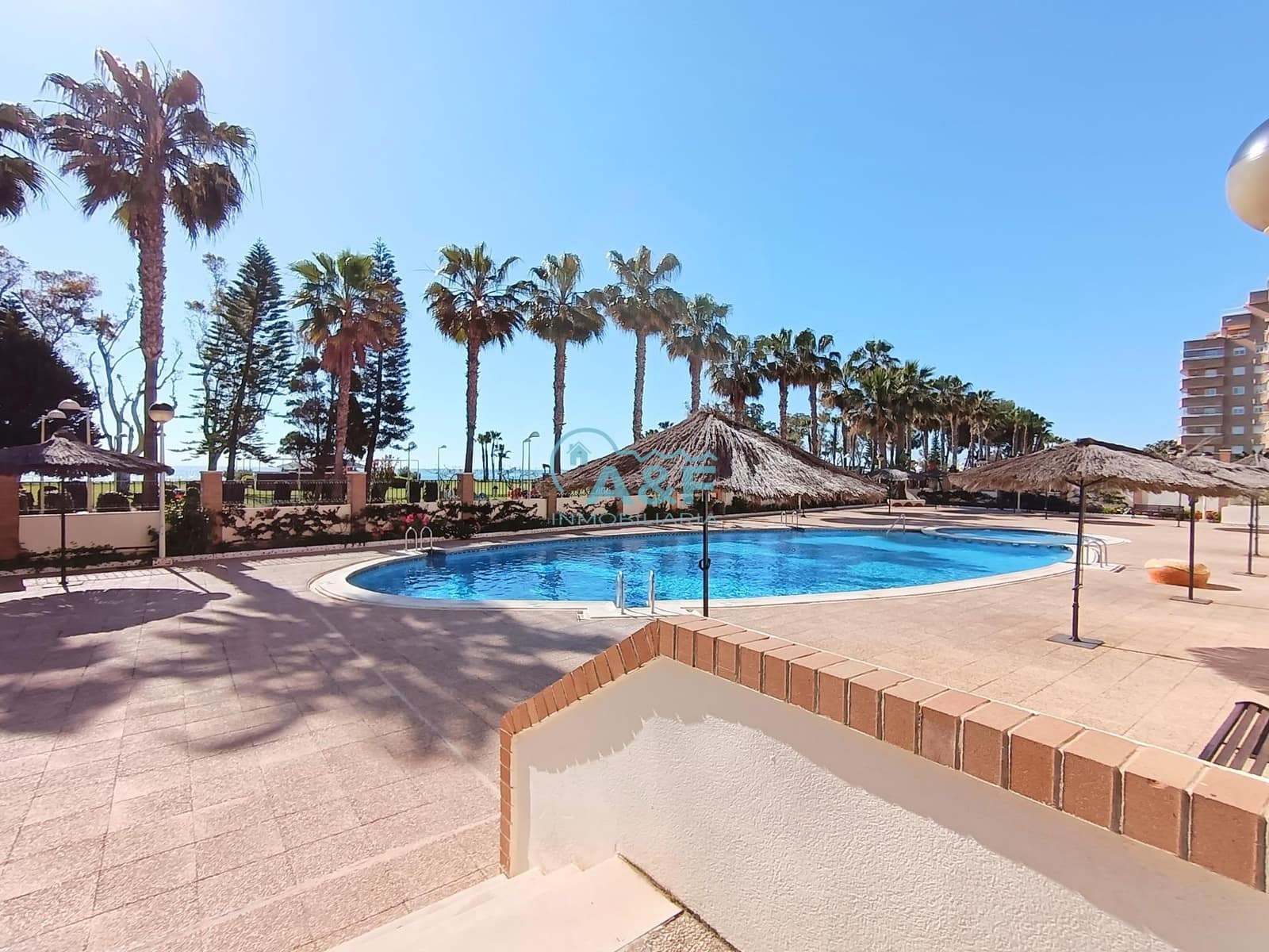 2 makuuhuone Huoneisto myytävänä paikassa Oropesa  mukana uima-altaan 
autotalli - 238 500 € (Ref: 9388161)