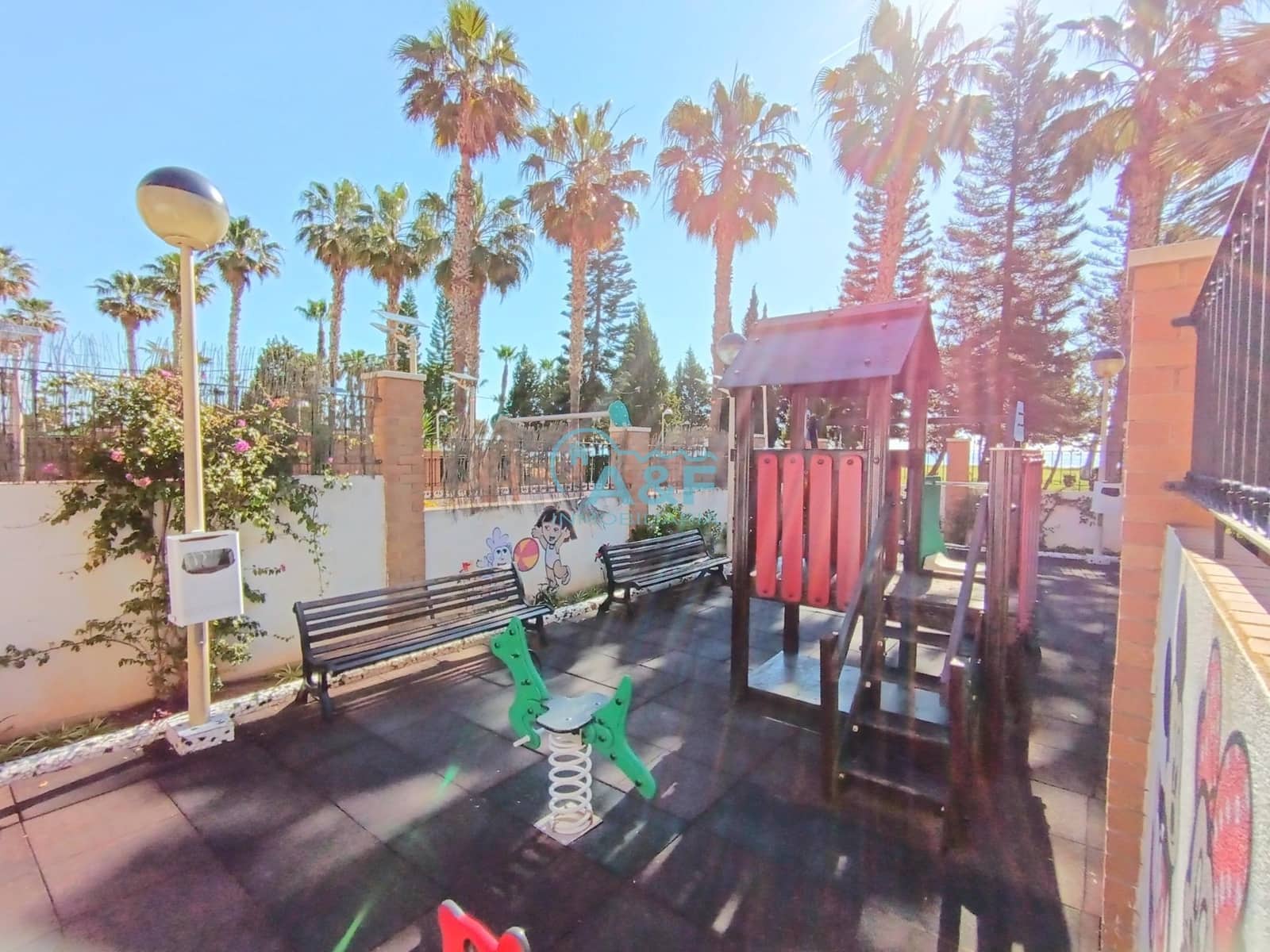 2 makuuhuone Huoneisto myytävänä paikassa Oropesa  mukana uima-altaan 
autotalli - 238 500 € (Ref: 9388161)