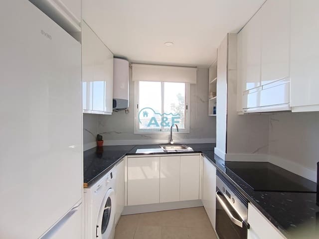 Apartamento de 2 habitaciones en Oropesa  en venta con piscina - 110.000 € (Ref: 9388162)